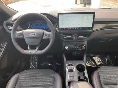 2025 Ford Escape, $35351. Photo 11