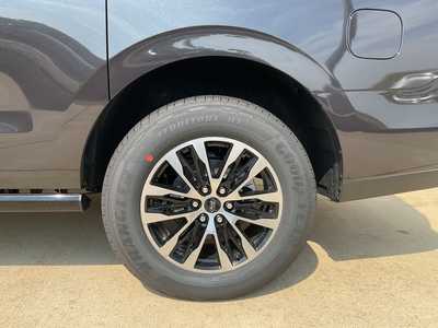 2025 Ford Expedition Max, $77966. Photo 6