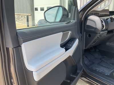 2025 Ford Expedition Max, $77966. Photo 9