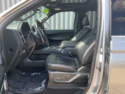 2021 Ford Expedition Max, $28599. Photo 10