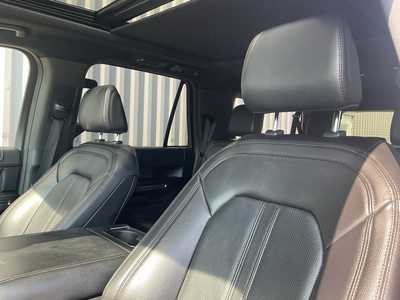 2021 Ford Expedition Max, $28599. Photo 11