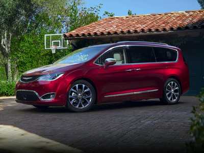 2017 Chrysler Pacifica, $. Photo 1