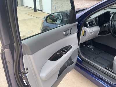2016 Kia Optima, $13566. Photo 7