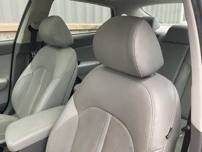 2016 Kia Optima, $13566. Photo 9