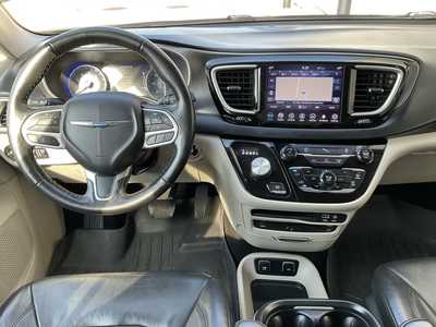2020 Chrysler Pacifica, $21999. Photo 10