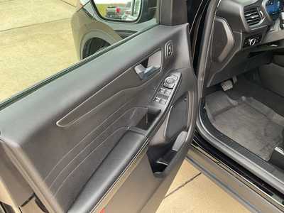 2023 Ford Escape, $26999. Photo 7