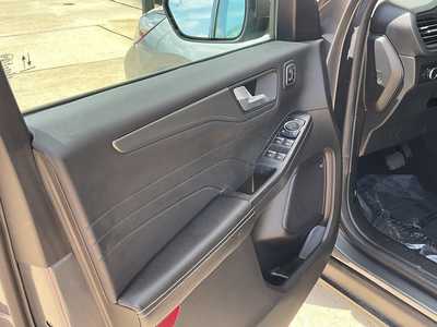 2023 Ford Escape, $26950. Photo 7