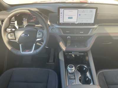 2025 Ford Explorer, $60883. Photo 12