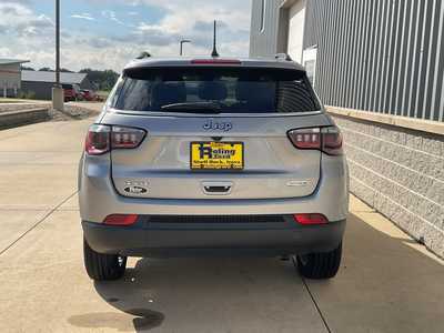 2022 Jeep Compass, $26999. Photo 5
