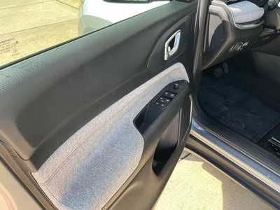 2022 Jeep Compass, $26999. Photo 7