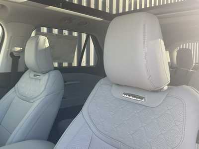 2025 Ford Explorer, $59378. Photo 10