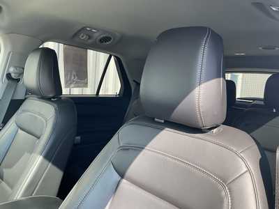 2023 Ford Explorer, $36566. Photo 10