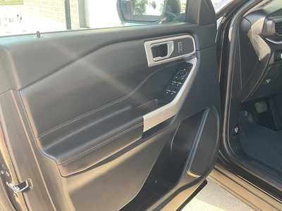 2023 Ford Explorer, $36566. Photo 8