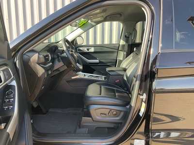 2023 Ford Explorer, $36566. Photo 9