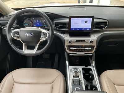 2023 Ford Explorer, $38666. Photo 10