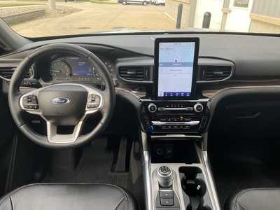 2023 Ford Explorer, $41999. Photo 12