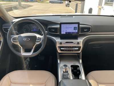 2022 Ford Explorer, $34588. Photo 12