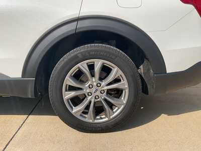 2022 Ford Explorer, $34588. Photo 6