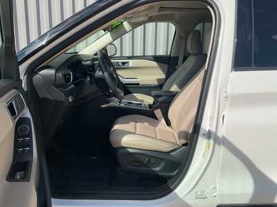 2022 Ford Explorer, $34588. Photo 9