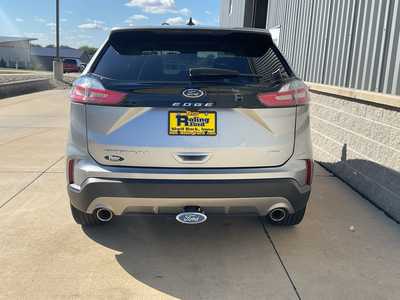 2022 Ford Edge, $33556. Photo 5