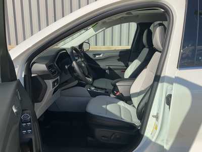 2026 Ford Escape, $39130. Photo 8