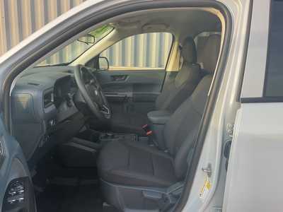 2025 Ford Maverick, $32960. Photo 8