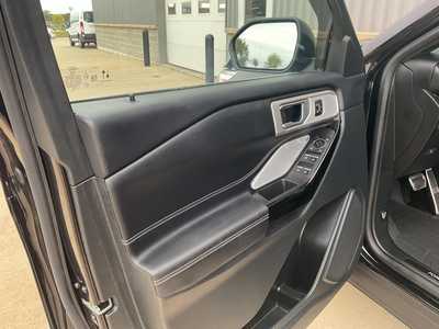 2023 Ford Explorer, $41950. Photo 8