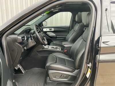 2023 Ford Explorer, $41950. Photo 9