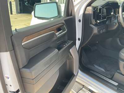 2024 Chevrolet 1500 Crew Cab, $56788. Photo 7