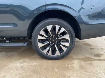 2025 Ford Expedition, $90240. Photo 6