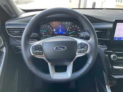 2023 Ford Explorer, $39566. Photo 12