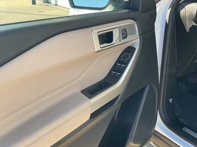 2023 Ford Explorer, $40950. Photo 8