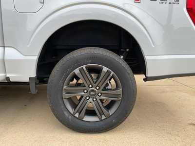 2022 Ford F150 Crew Cab, $45999. Photo 6