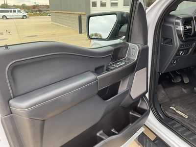 2022 Ford F150 Crew Cab, $45999. Photo 8