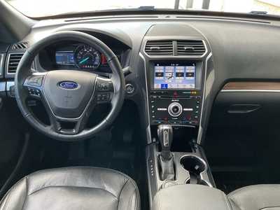 2018 Ford Explorer, $23599. Photo 11