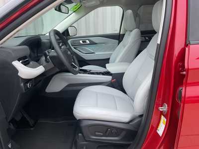 2026 Ford Explorer, $59533. Photo 9