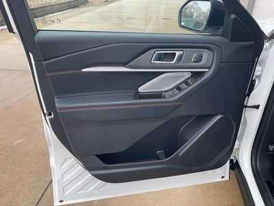 2026 Ford Explorer, $65334. Photo 7