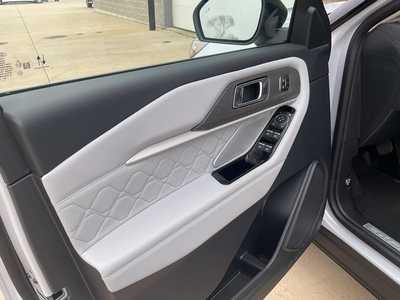 2026 Ford Explorer, $55848. Photo 8