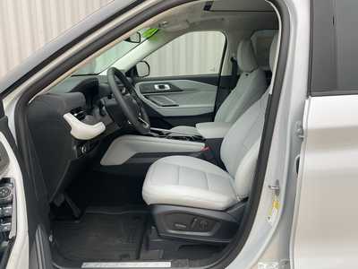 2026 Ford Explorer, $55848. Photo 9