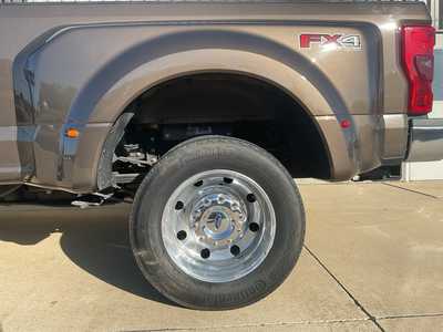 2017 Ford F450-8000, $53400. Photo 6