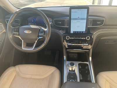 2021 Ford Explorer, $32666. Photo 12