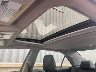 2014 Toyota Camry, $13699. Photo 10