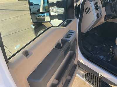 2015 Ford F250 Crew Cab, $41950. Photo 8