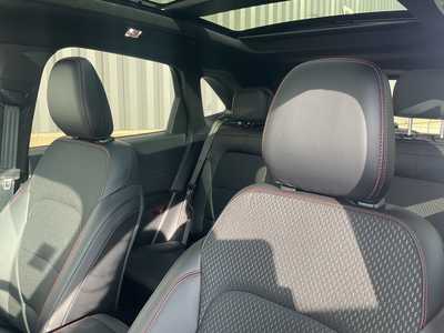 2026 Ford Escape, $38091. Photo 9