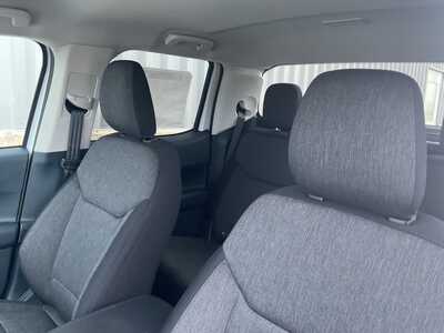 2026 Ford Maverick, $37445. Photo 9