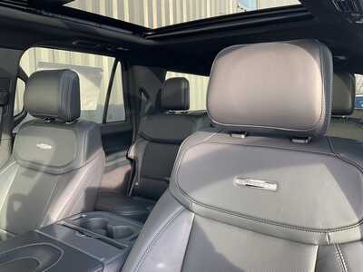 2025 Ford Expedition Max, $87985. Photo 10