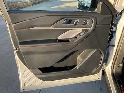 2026 Ford Explorer, $58983. Photo 7