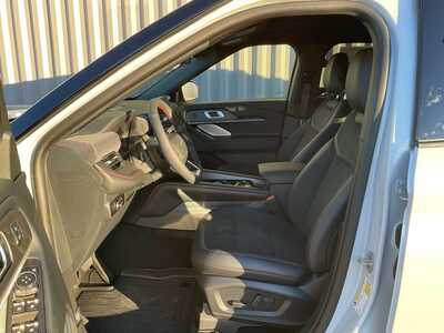 2026 Ford Explorer, $58983. Photo 8