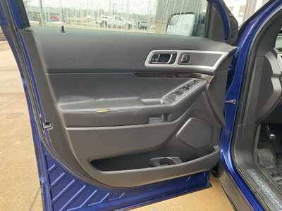 2013 Ford Explorer, $8999. Photo 7