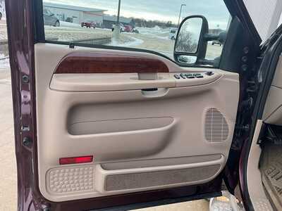 2003 Ford F250 Crew Cab, $15499. Photo 7